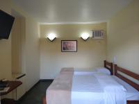 Triple Room with Balcony and private bathroom