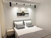 One-Bedroom Apartment with Balcony