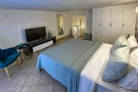 Somnium a newly renovated house in Kamari - B&B