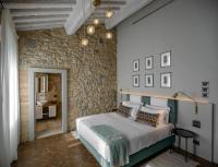 Deluxe King Room with View