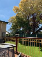 City Center - Comfortable 2-Bedroom Apartment - Chambres d’hôtes Armidale