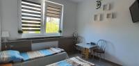 Zweibettzimmer mit eigenem Bad außerhalb des Zimmers