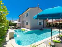 B&B Loborika - Holiday Home Villa Valentina by Interhome - Bed and Breakfast Loborika