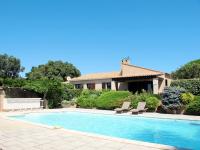 B&B Grimaud - Holiday Home Le Mas d'Olive - GRI230 by Interhome - Bed and Breakfast Grimaud