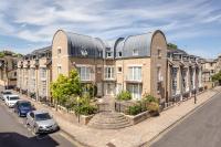 2 Bedroom City Centre Townhouse - with Parking - Chambres d’hôtes