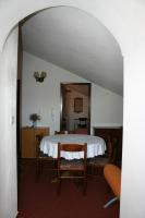 Apartamento de 2 dormitorios con balcón