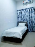 Triple Room with Shared Bathroom