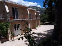 Amanda C - B&B