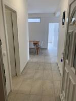 Elona Apartments - B&B Čelina