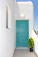 Kalais Beachfront Suites - Stunning Sea & Sunset Views, Free Beach Chairs, Bus Stop Outside, 12 Min from Naxos Town, 200 Mbps WiFi - Chambres d'hôtes Pláka