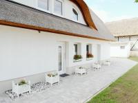 Ferienwohnungen am Reiterhof Sallenthin - B&B Neu Sallenthin