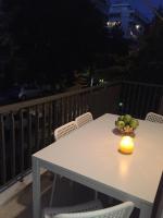 Faliro Apartments Next To The Beach - B&B Atenas