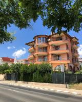 Guest House Val and Kate - B&B Saint Vlas