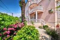 Apartment Sunset (4 + 2) - Bed and Breakfast Umag