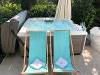 Villa Dvojac Holiday house with Jacuzzi and grill - B&B Jadranovo