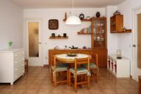 AT141 Els Pins, comunidad con piscina en primera línea - Ferienwohnung Torredembarra