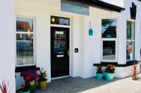 Cwtch Guesthouse - Bed and Breakfast