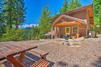 B&B Leavenworth - Secluded Leavenworth Cabin with Mtn Views and Fire Pit - Bed and Breakfast Leavenworth