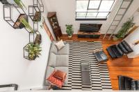 B&B Melbourne - StayCentral - Fitzroy Converted Warehouse Penthouse - Bed and Breakfast Melbourne