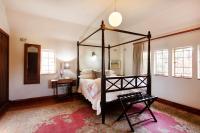 Queen Room with Garden View