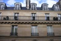 Luxury, Calm and Elegance in the heart of Champs-Elysées with a bottle of Champagne and AC - Chambres d'hôtes Paris