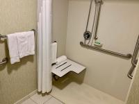 Suite avec Douche Accessible en Fauteuil Roulant - Non-Fumeurs