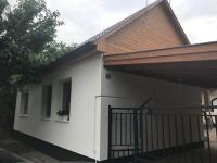 Balatonkenesei Vendégház - B&B