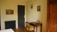 Doppel-/Zweibettzimmer mit Gartenblick
