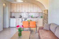 Oasis One-Bedroom Apartment