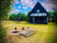 Domek letniskowy z kortem tenisowym Karwia Ostrowo - B&B Ostrowo