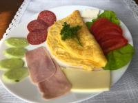 Pensiunea Maria - Bed and Breakfast