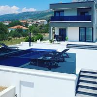 LUXURY VILLA HELENA - Ferienwohnung