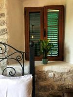 MARETA II - waterfront - B&B