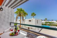 apartment APART AMERICA - 150 meters from the beach, free Wi-Fi - B&B Arona