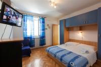 One-Bedroom Apartment with Patio