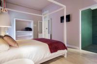 Suite with Gallery