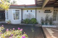 Hostel Bouganvilia Bed and Breakfast - Bed and Breakfast
