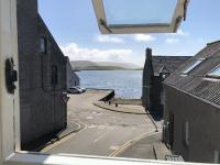 Spacious home by the sea in Scalloway. - B&B Scalloway