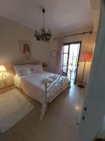 Eugenia Apartment - Ferienwohnung Pérama