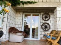 Noclegi Dobry Kwadrat - B&B Bodzentyn