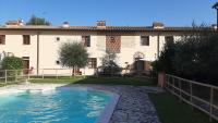 Appartamento con piscina Il Borghetto - vicino San Gimignano - B&B