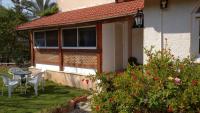 Jordan Valley one room apartment - B&B Menaẖemya