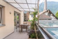 Ferienwohnung mit Garage, Fahrradraum und sehr großer sonnenverwöhnten Terrasse - Chambres d'hôtes Lagundo