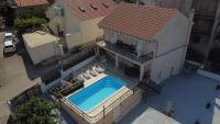 Holiday Home - Marija - B&B