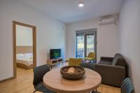 B&B Budva - Trsteno Beach Apartments - Bed and Breakfast Budva