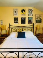 Standard Room - Continental Breakfast