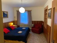 Vierpersoonskamer met Gedeelde Badkamer