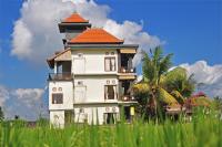 Three Dewi's Guest House - Bed and Breakfast Ubud