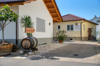 Gästehaus Weingut Politschek - Chambres d'hôtes Bad Friedrichshall