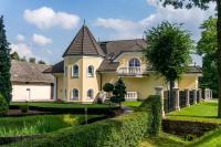 Three-Bedroom Villa - first floor